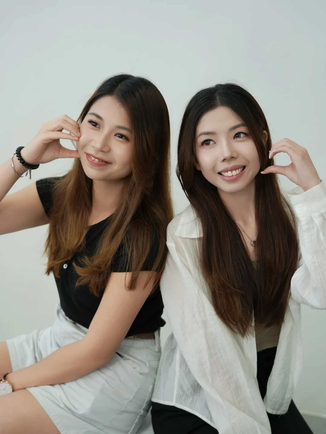 兩位朋友一起參加 Koey 的美妝私堂後合照